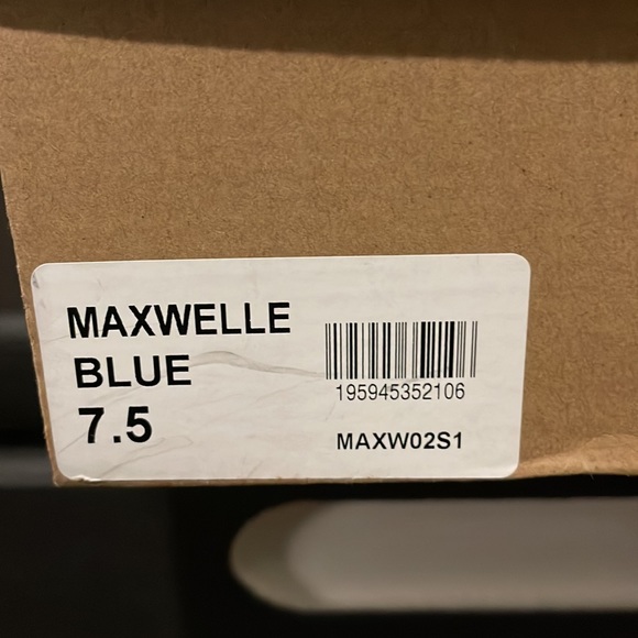 Maxwelle Blue Booties - Picture 10 of 10